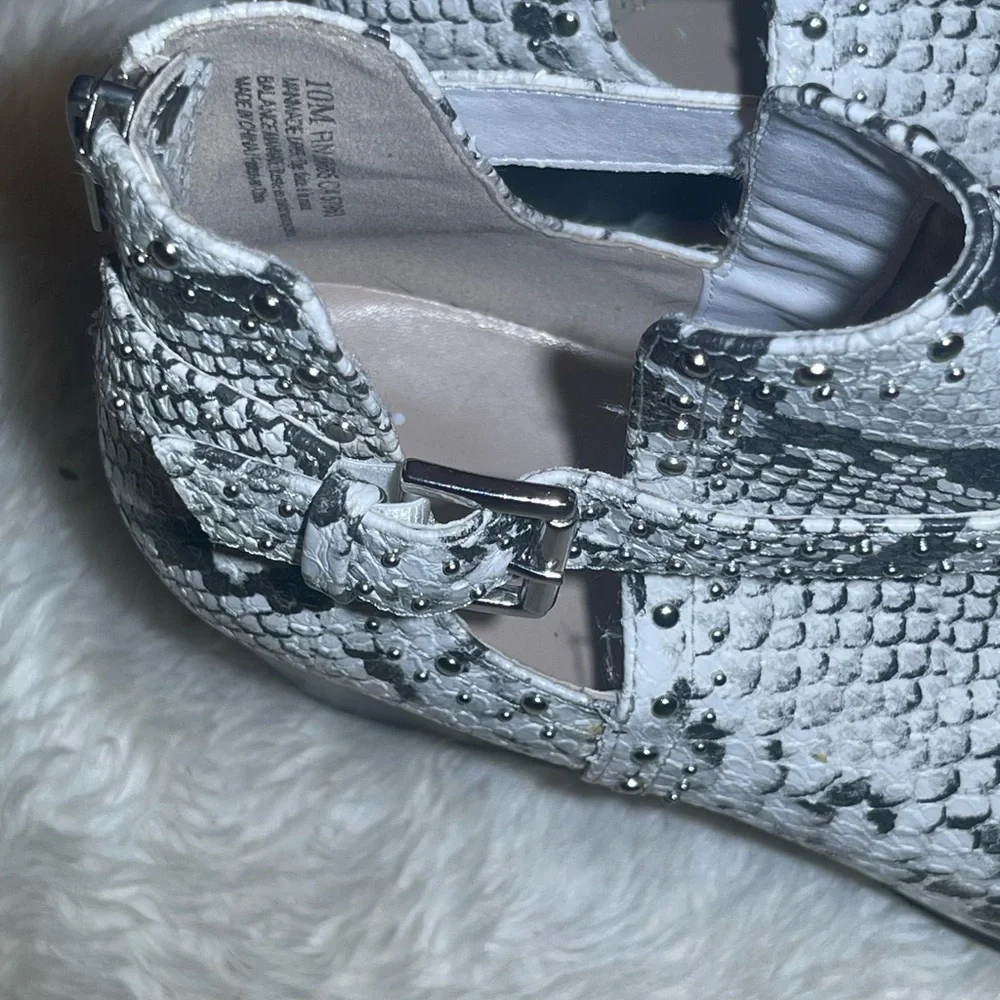 BP Women's Black and White Snake Print ankle boots size 10